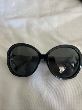 Classic Oversized Black Women's Sunglasses